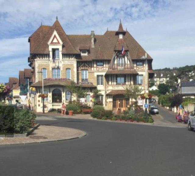 Le Sea View Apartment Benerville-sur-Mer